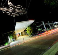 Gladstone City Library - C Tourism
