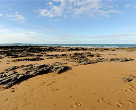 Canoe Point Beach And Parklands - C Tourism 1