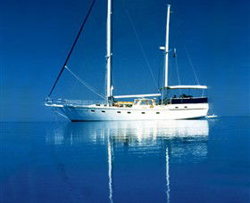 A Luxury Yacht On Sydney Harbour - C Tourism 0