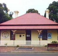 Dredges Cottage - C Tourism