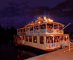Nepean Belle Paddlewheeler - C Tourism 4