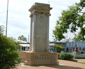 Charleville War Memorial - C Tourism 0