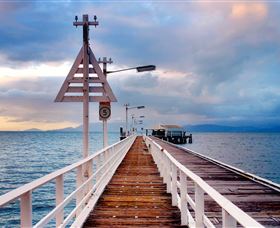 Picnic Bay - C Tourism 0
