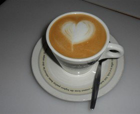 Breretons Bakery And Coffee Lounge - C Tourism 2