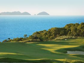 Hamilton Island Golf Club - C Tourism 1