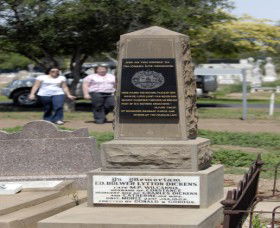 Historical Cemetery Moree - C Tourism 0