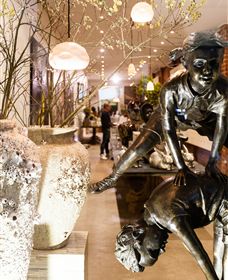 Bromley And Co. - C Tourism 3