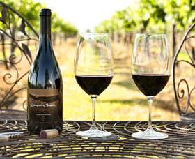 Whispering Brook - C Tourism 0