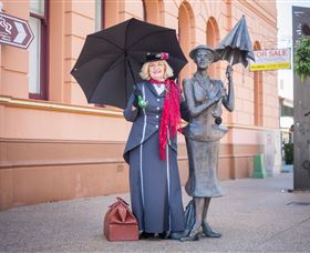 Maryborough Town Hall Green - C Tourism 2