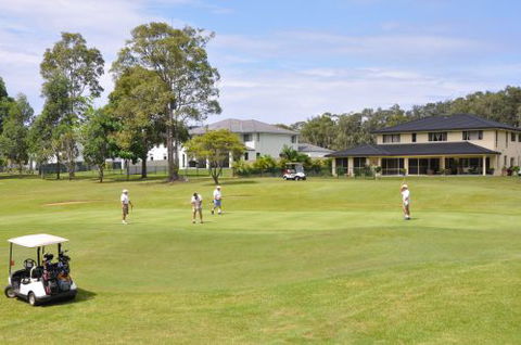 Emerald Downs Golf Course - C Tourism 3