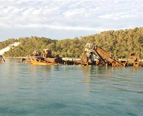 Tangalooma Wrecks Dive Site - C Tourism 0