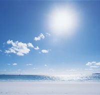 Hawks Nest Beach - C Tourism