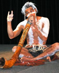 Dhinawan Dreaming - C Tourism 0