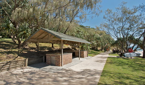 Wategos Beach - C Tourism 0