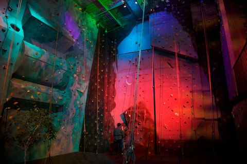 Centre Of Gravity - C Tourism 4