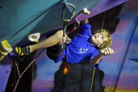 Centre Of Gravity - C Tourism 10