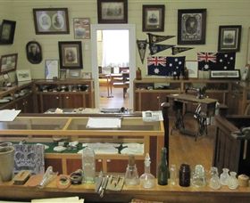 Waratah Courthouse Museum - C Tourism 1