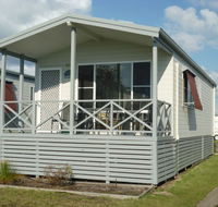 Belmont Pines Lakeside Holiday Park - C Tourism