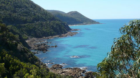 Australian Natural Treasures Touring - C Tourism 2