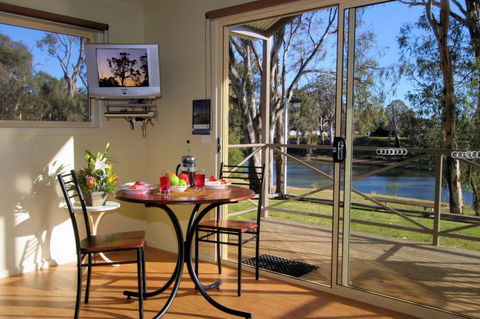 BIG4 Deniliquin Holiday Park - C Tourism 3