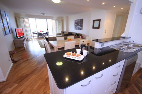 Oscar On Main - C Tourism 3