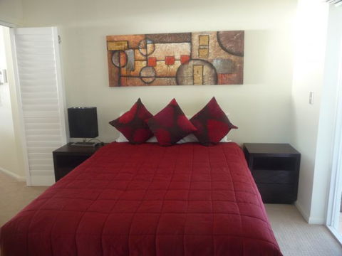 Oscar On Main - C Tourism 16