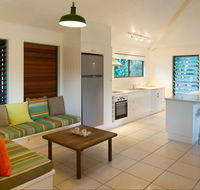 The Retreat Beach Houses - C Tourism
