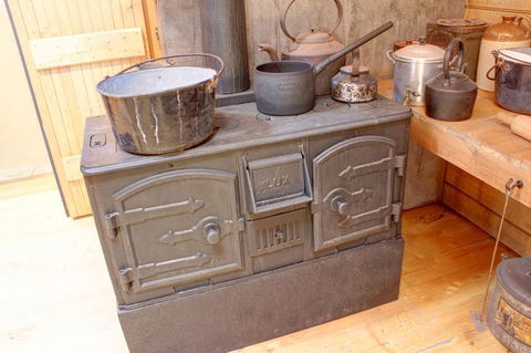 Mawson's Huts Replica Museum - C Tourism 3