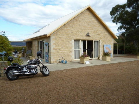 David Mahony Art Gallery & Sculpture Park - C Tourism 4