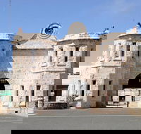 Perth Shore Excursion History of Fremantle Walking Tour - C Tourism