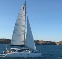 SAILING CHARTER TO CARNAC ISLAND - C Tourism