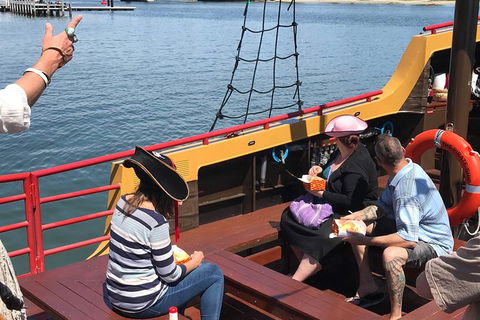 Pirate Ship Lunch Cruise (1.5hr) - C Tourism 3