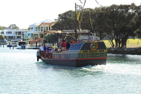 Pirate Ship Lunch Cruise (1.5hr) - C Tourism 2