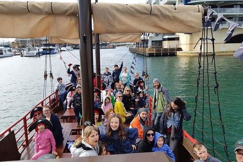 Pirate Ship Lunch Cruise (1.5hr) - C Tourism 6