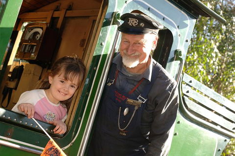 Private Dandenong Ranges Tour Including Puffing Billy - C Tourism 5