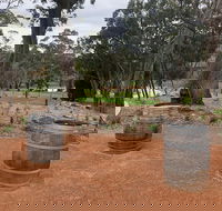 Small Public Yarra Valley Scenic Tour inc 2 course lunch wine cheese - C Tourism