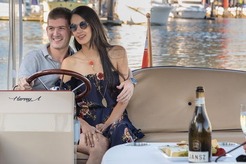 2-Hour Self-Drive Boat Hire On The Yarra River - C Tourism 7
