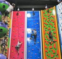 Indoor Climbing and Virtual Reality Adventure - C Tourism