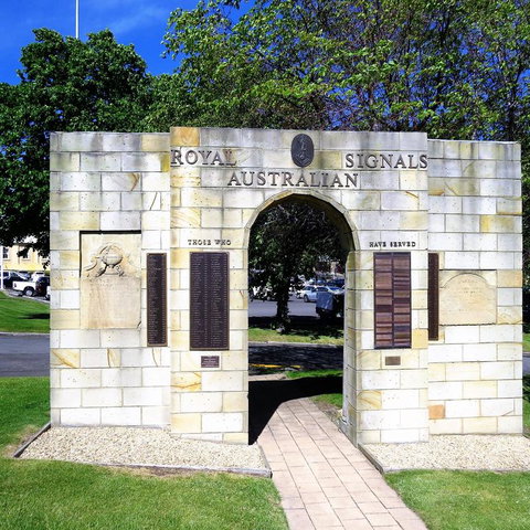 Hobart Half-Day Sightseeing Coach Tram Tour - C Tourism 11