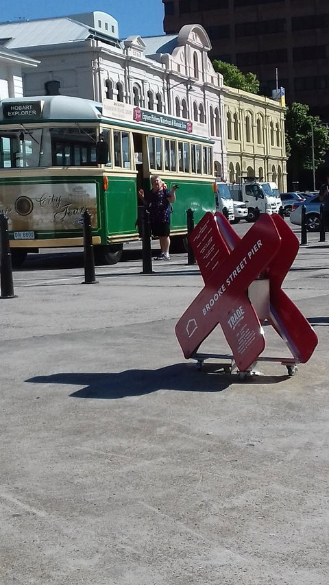 Hobart Half-Day Sightseeing Coach Tram Tour - C Tourism 3