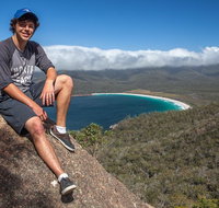 Active Day Tour One-Way from Hobart to Launceston with Wineglass Bay - C Tourism