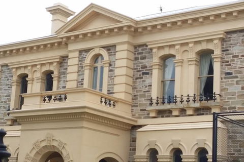 Adelaide Walking Tour: Hills, Squares And Parklands - C Tourism 4