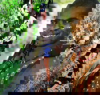 Hartley's Crocodile Adventures and Tjapukai Cultural Park Day Trip from Cairns - C Tourism