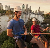 Abseiling the Kangaroo Point Cliffs in Brisbane - C Tourism