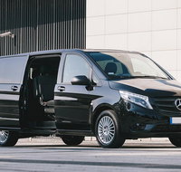 Private Brisbane International Airport Round-Trip Transfer - C Tourism