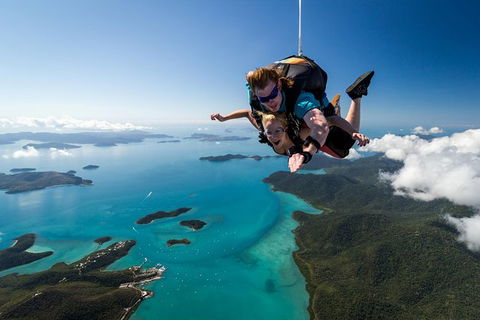 Airlie Beach Tandem Skydive - C Tourism 7