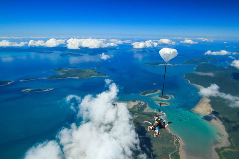 Airlie Beach Tandem Skydive - C Tourism 4
