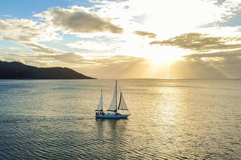Magnetic Island Sunset Sail - C Tourism 1