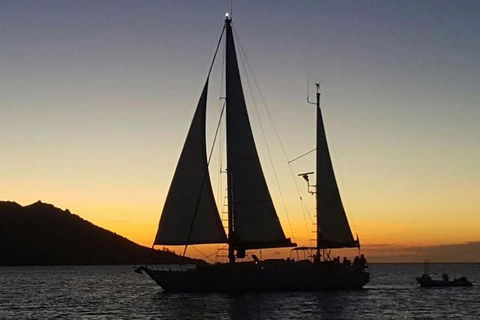 Magnetic Island Sunset Sail - C Tourism 0