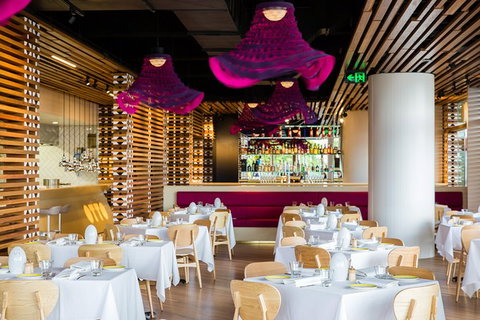 3-Course Progressive Dinner Experience In Brisbane - C Tourism 5